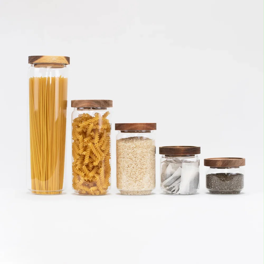 Glass jars with acacia lids in five graduated sizes